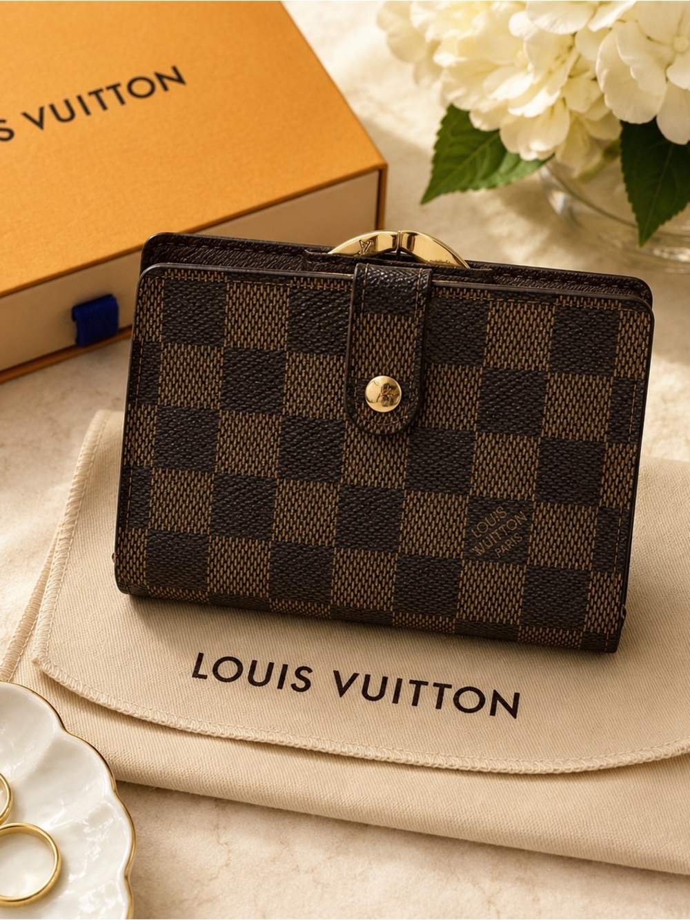Authentic Louis Vuitton Damier Ebene Viennois Kisslock Wallet